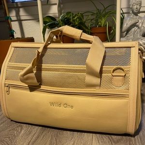 Wild One dog carrier
